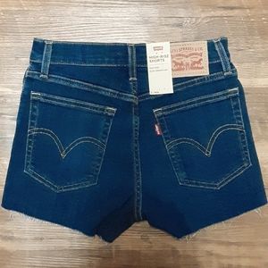 Levi's High-Rise Size 2 W26 NWT